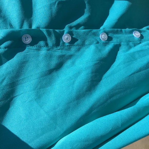 Teal color cuffed button up blouse top non branded no size no label top - Picture 10 of 10